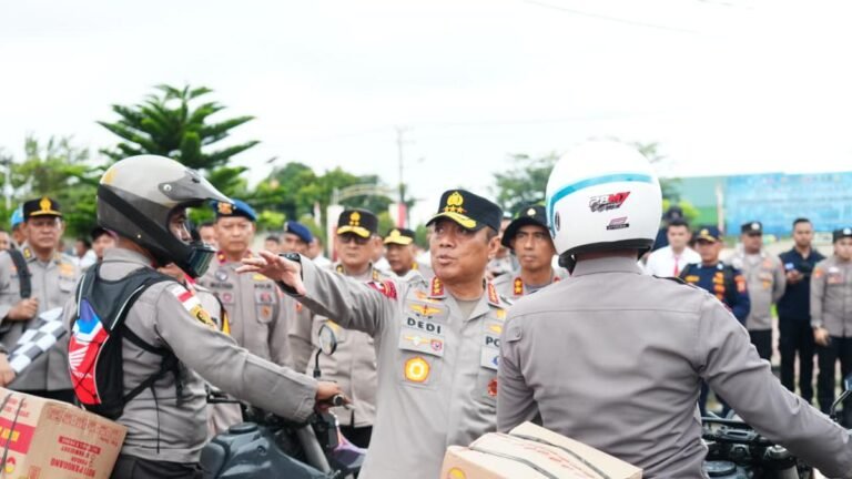Polri Percepat Penanganan Bencana Sumatera dengan Alat Berat